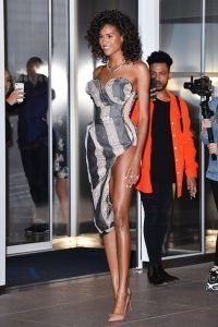 Cindy Bruna - Catwalk